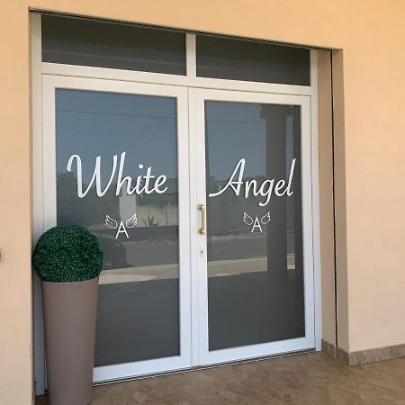 Monolocali White Angel Apartments Porto Cesareo Kültér fotó