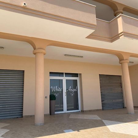 Monolocali White Angel Apartments Porto Cesareo Kültér fotó