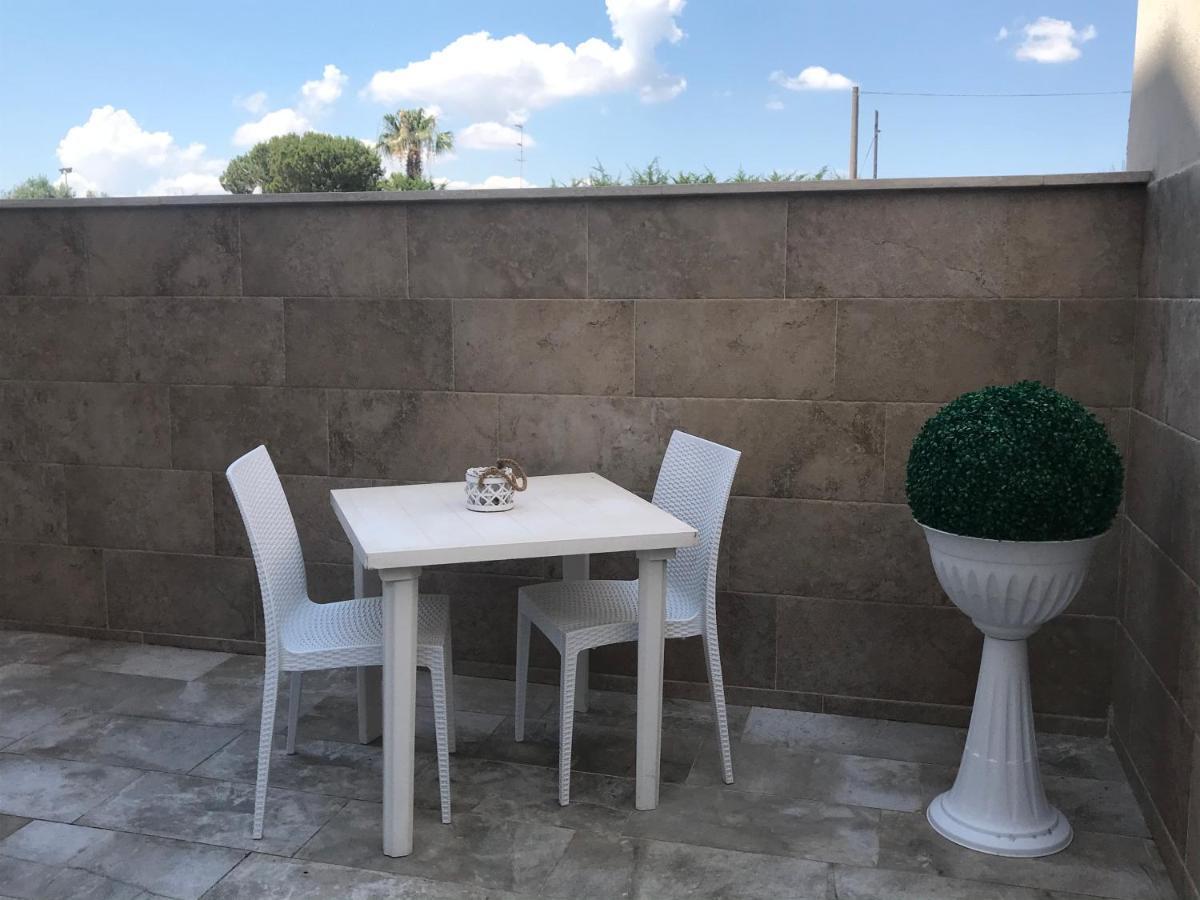 Monolocali White Angel Apartments Porto Cesareo Kültér fotó