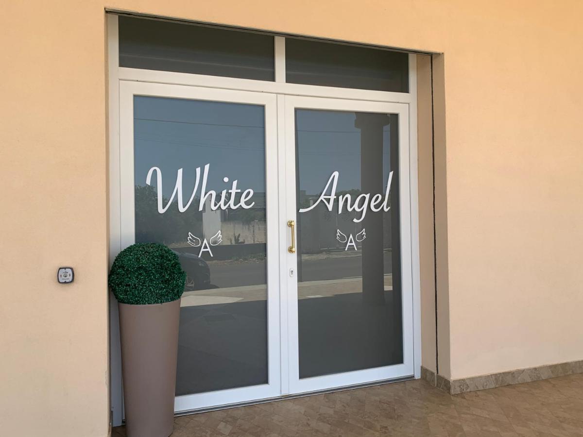Monolocali White Angel Apartments Porto Cesareo Kültér fotó