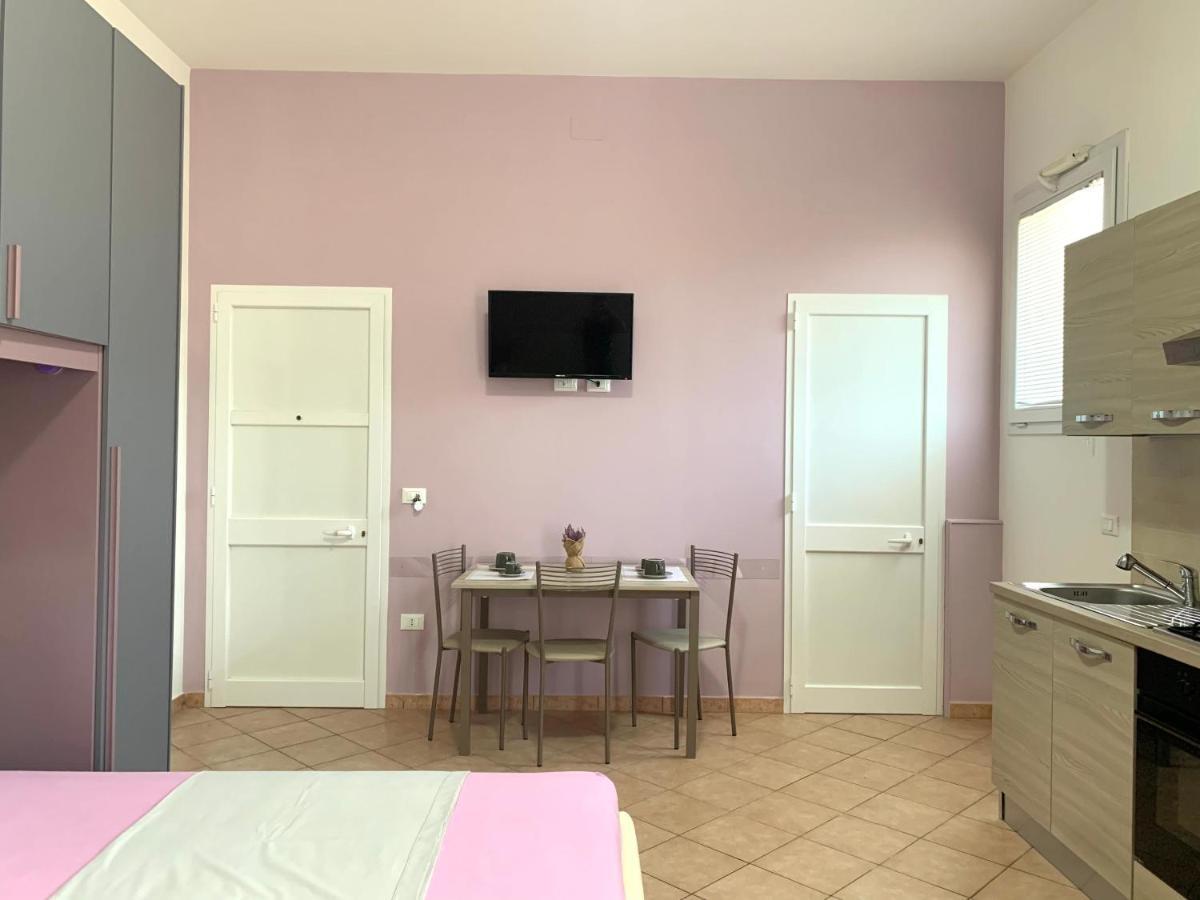 Monolocali White Angel Apartments Porto Cesareo Kültér fotó