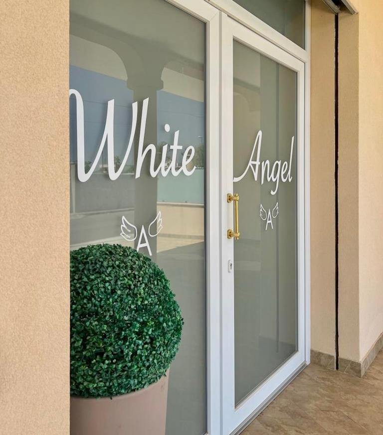 Monolocali White Angel Apartments Porto Cesareo Kültér fotó