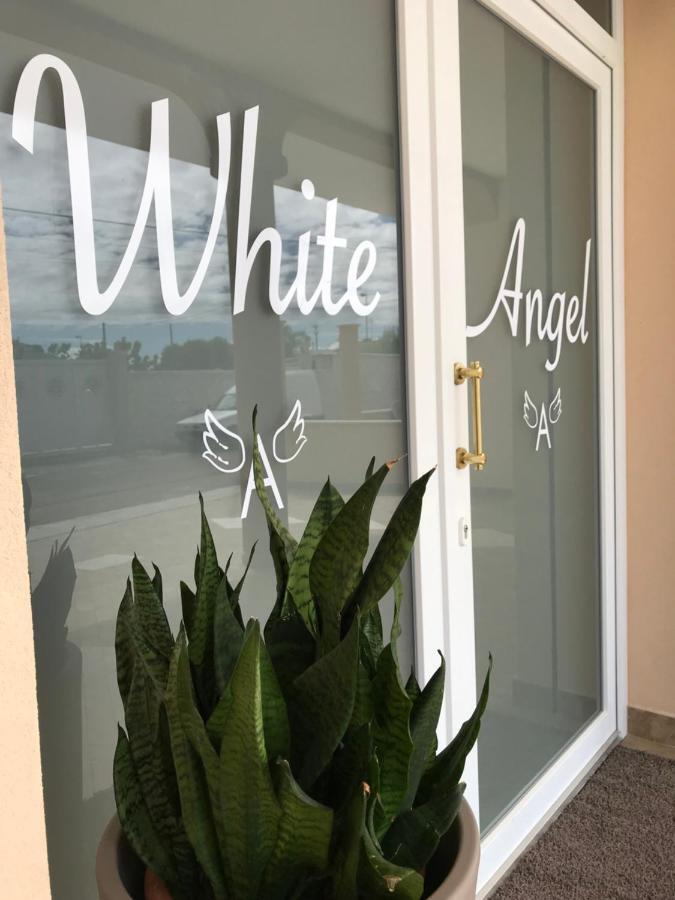 Monolocali White Angel Apartments Porto Cesareo Kültér fotó